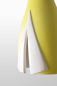 Lámpara de cerámica realizada por Tánata. Diseño Silvia Ceñal.