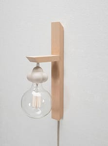 Piezas de cerámica con forma de átomo para la Atomo lamp, diseño de Juan Ruiz Rivas.