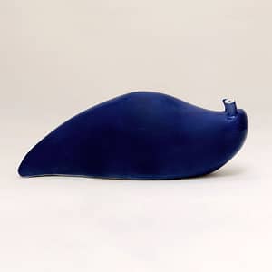 babosa cerámica decorativa grande azul de fondo