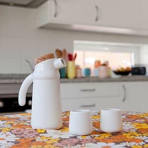 Flux natural cork and ceramic jug with two cups