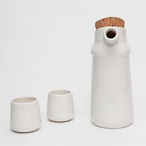 Flux natural cork and ceramic jug with two cups