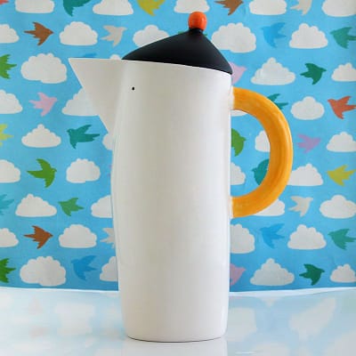 Pajarra, ceramic jug in the shape of a bird.
